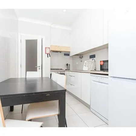 Apartament Houze Comfortable In Laranjeiras Lizbona